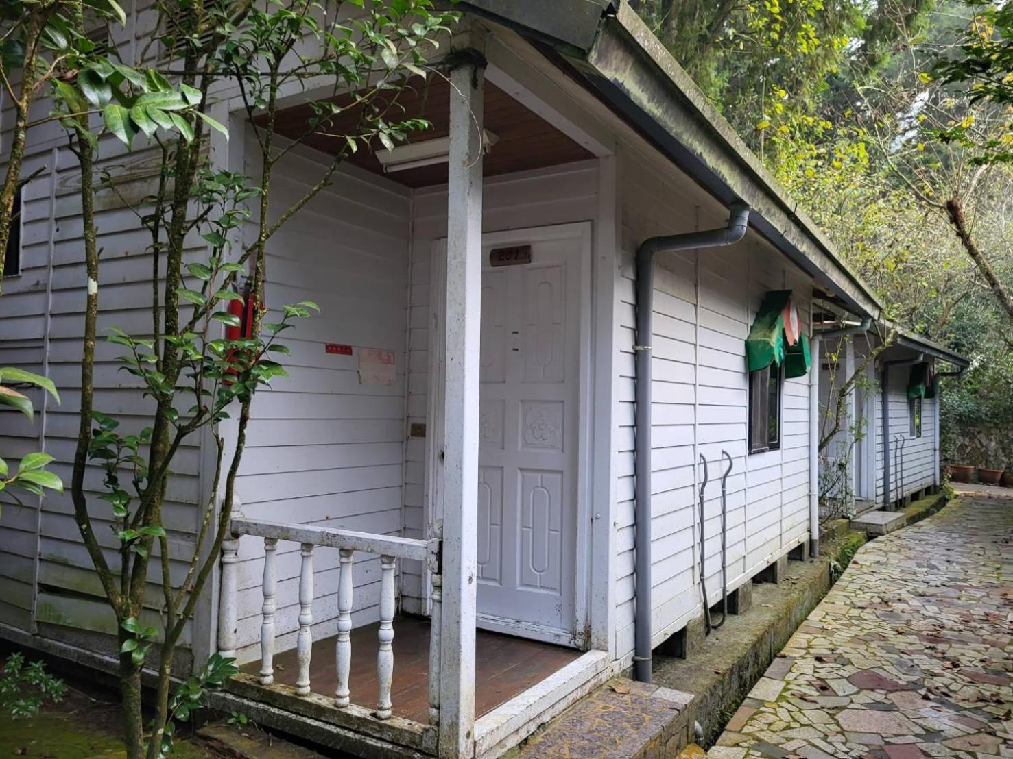 Gemlu Villa Lugu Dış mekan fotoğraf