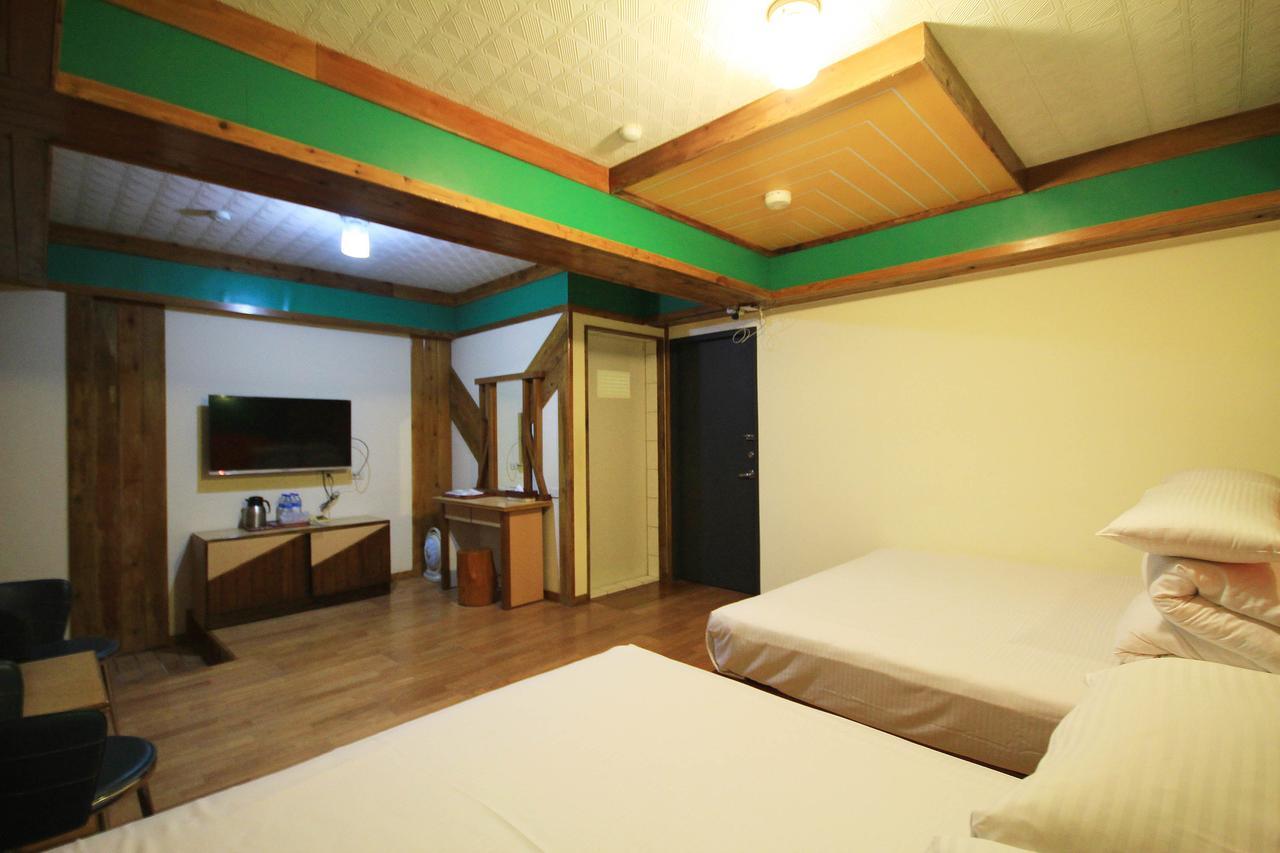 Gemlu Villa Lugu Dış mekan fotoğraf